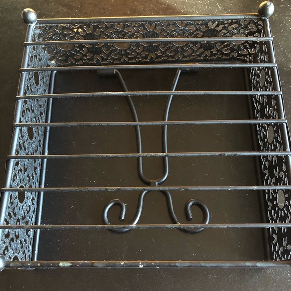 Napkin holder and napkins - Picture 5 of 5